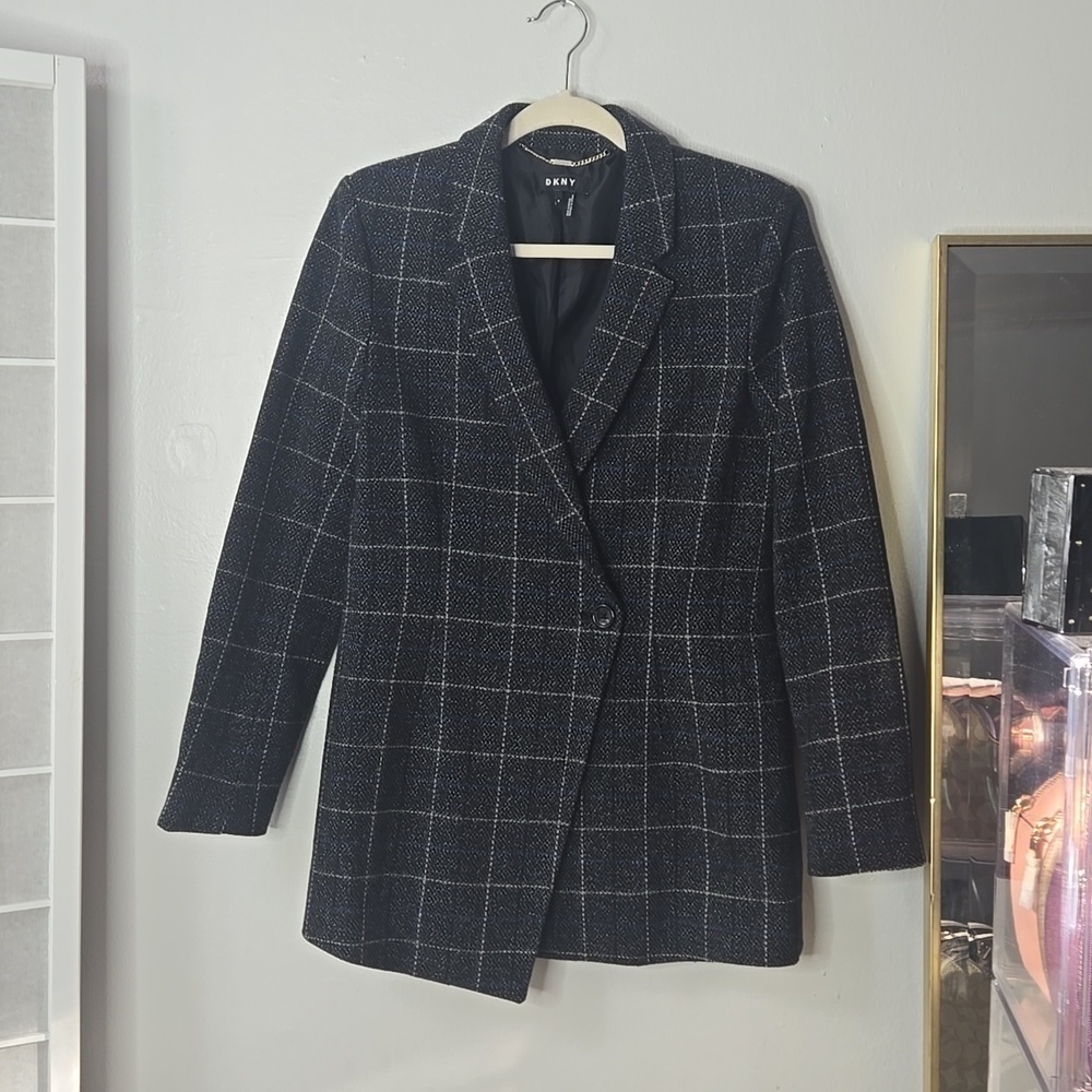 DKNY Plaid blazer Sz 8